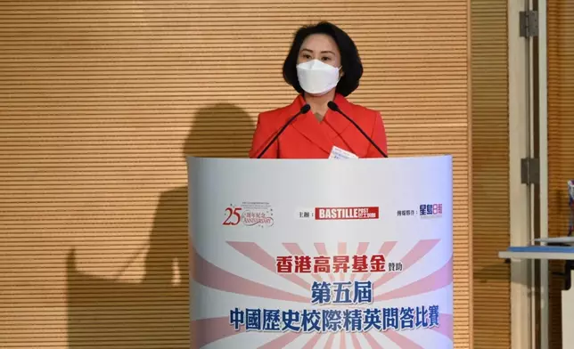 香港高昇基金主席黃健慧希望未來有更多官民合作，提升同學們作為中國人的自豪感。