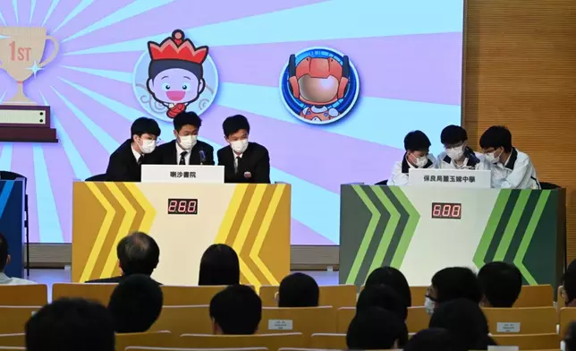 隊員邱賢穎形容，決賽比想像中激烈，幸好有隊友支持和鼓勵，穩住心態。