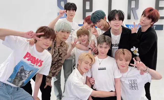 OMEGA X風波由10月至今未有平息（網上圖片）