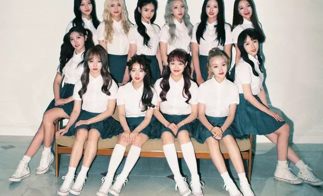 團體在2018年8月正式以12人姿態發表專輯（網上圖片）