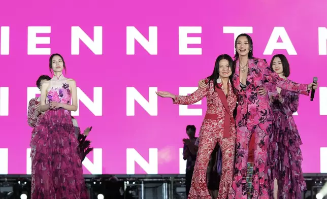 Vivienne Tam、王丹妮