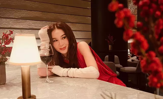 Irene監製、主演電影《我們的十八歲》獲最新晉導演獎。