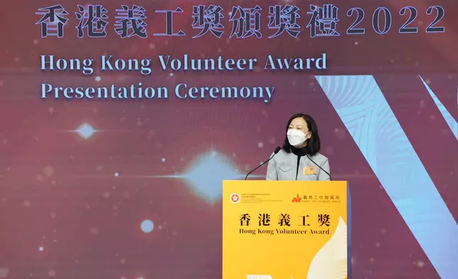 林雪麗指青年人參與義工服務的過程中可以培育對社會的責任感、歸屬感和主人翁意識。