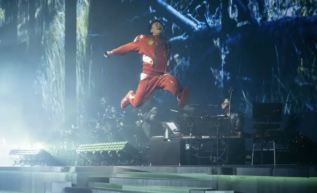 陳奕迅（Eason）紅館演唱會1月6日晚來到第21場。