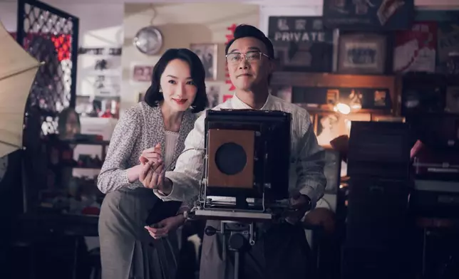 陳奕迅（Eason）邀請了曾經合作《短暫的婚姻》女主角蔡思韵，一起拍攝新歌《盲婚啞嫁》MV。