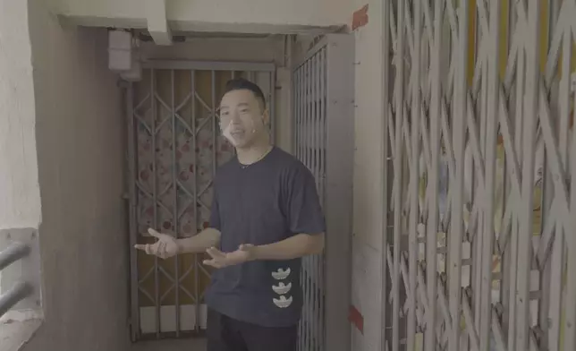 現役香港輪椅羽毛球運動員陳浩源帶媽咪重遊石圍角邨