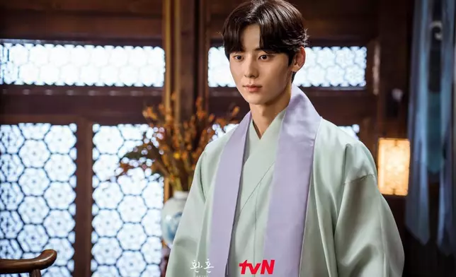 黃旼炫有份主演的劇集《還魂：光與影》早前播出結局（網上圖片）