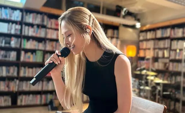 約一小時的音樂會共唱9首歌曲。