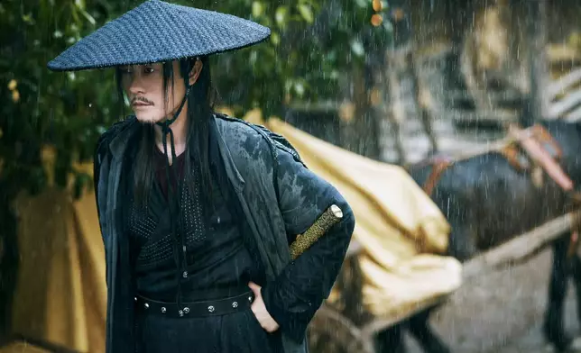 林雨申飾演武林第一高手苗人鳳。