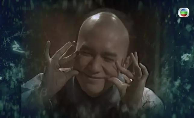 江嘉敏另一個維度嘅身份已經呼之欲出。