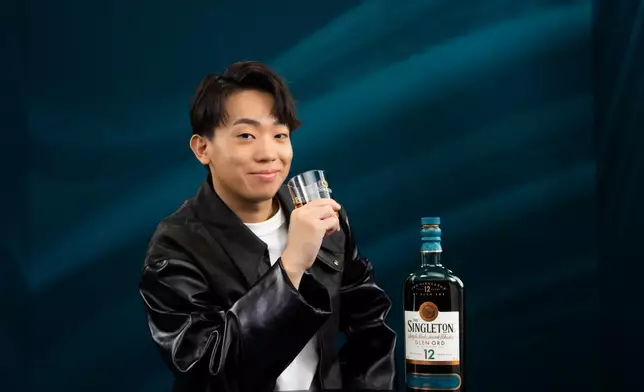 岑珈其大爆年輕時的初戀、初吻尷尬史。