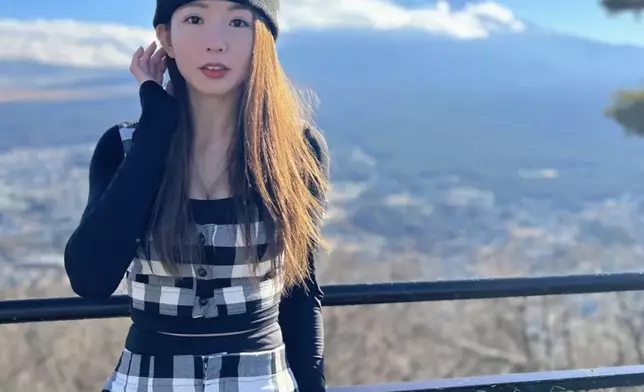 郭書瑤最近去日本旅行。