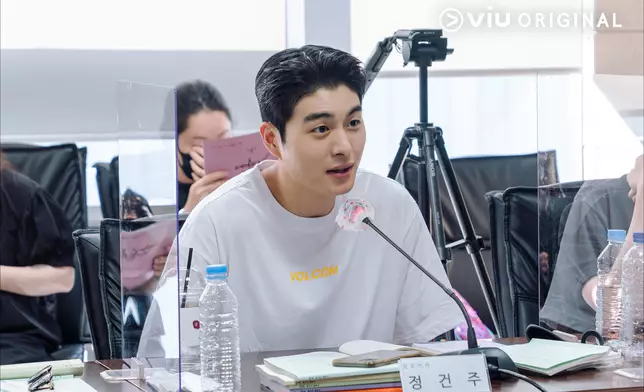 鄭乾柱飾演名門之後的鄭有夏（黃Viu提供圖片）