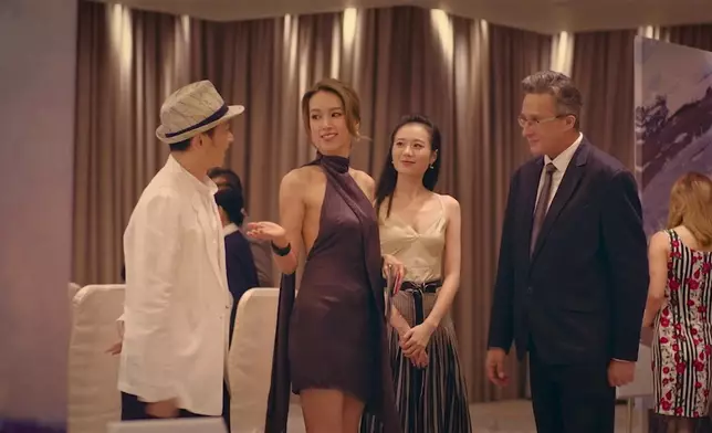 Kelly「尹在詩」2號戰衣