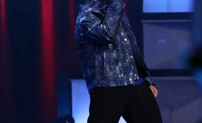 梁浩銓High爆唱《暴風女神Lorelei》。