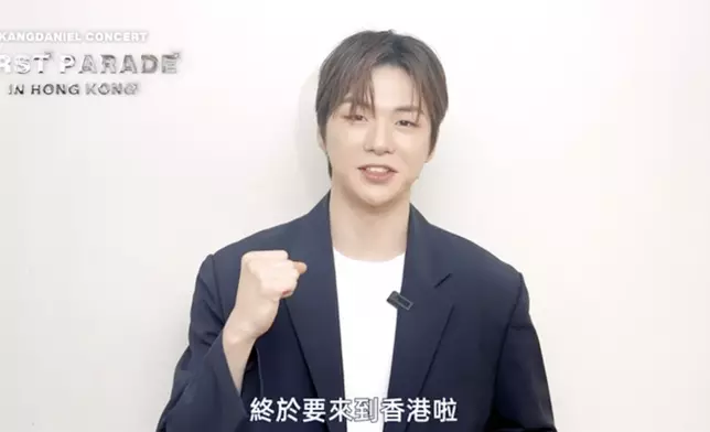 晒流利英語難掩興奮（影片截圖）