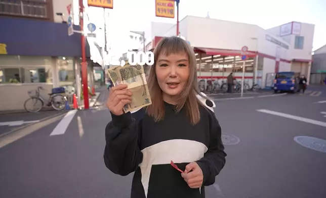 杜如風獲發2,000 yen（117港元）到下町人情街掃街。