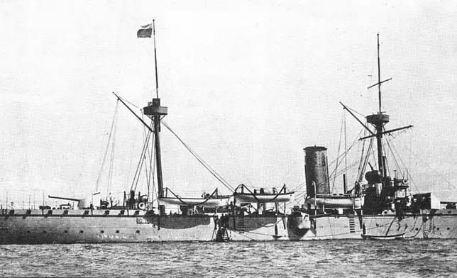 靖遠艦，攝於1887年樸茨茅夫港附近。(網上圖片)