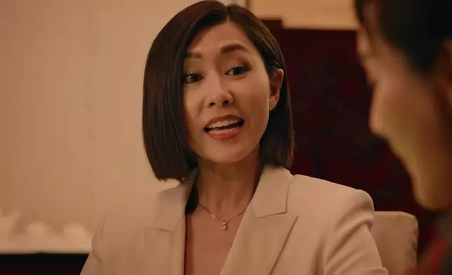 去到屠敏耍手段同示威嘅場口，定欣又有截然不同嘅演繹方法，強！