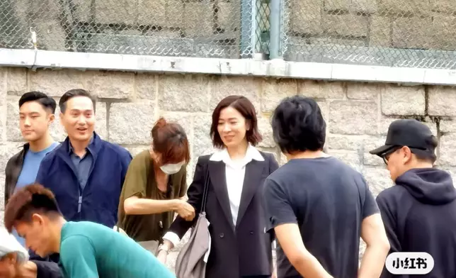 網民將佘詩曼生圖擺上網。