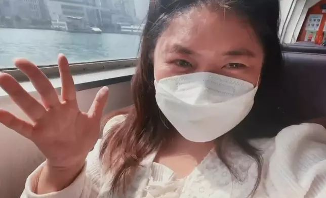 天真少女味極濃。