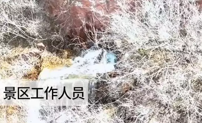 職員解釋由於近日沒有下雨，而用水喉放水。