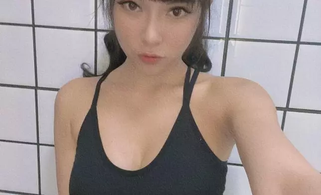 經常大騷身材。