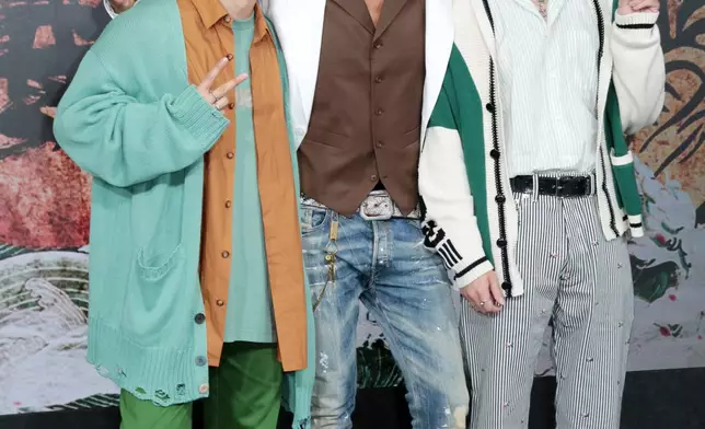 姜皓文、ERROR成員何啟華（Dee）及吳保錡等，4月11日出席新劇《極度俏郎君》記者會。