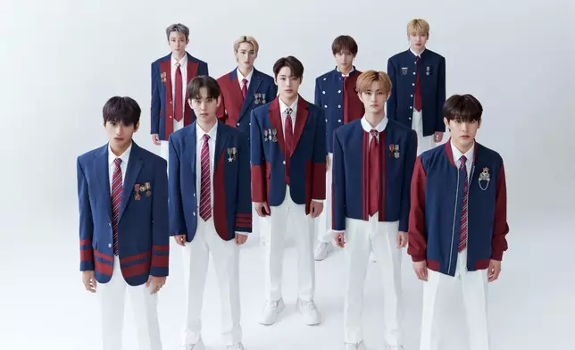 XODIAC公開最新9人團體造型照（天加一文化傳媒提供圖片）