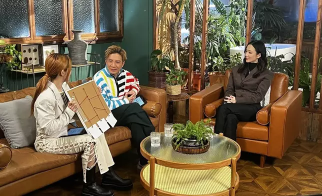 王君馨大方分享與老公甜蜜相識經過。