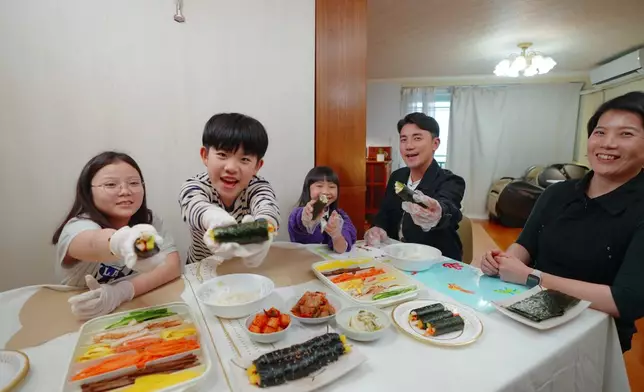 去到炫志屋企，兩位香港小朋友又會有咩特別體驗呢？