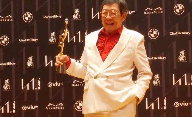 表示會在演藝路上繼續努力。