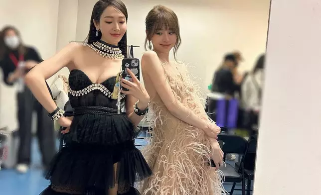 兩大女神合體，魅力沒法擋。