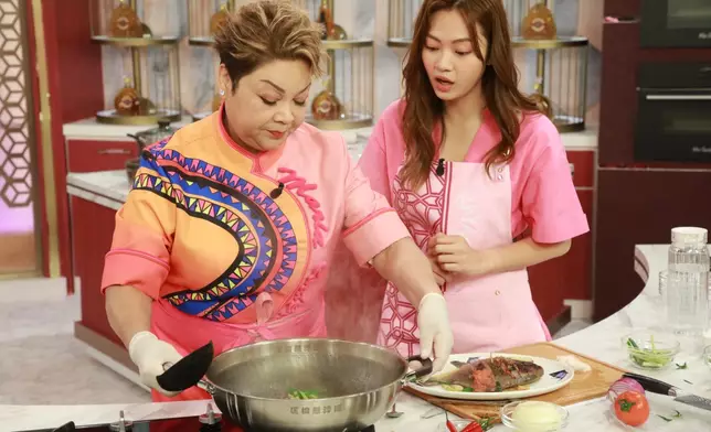 肥媽因為一味「煎封鯧魚」踏上廚神之路。