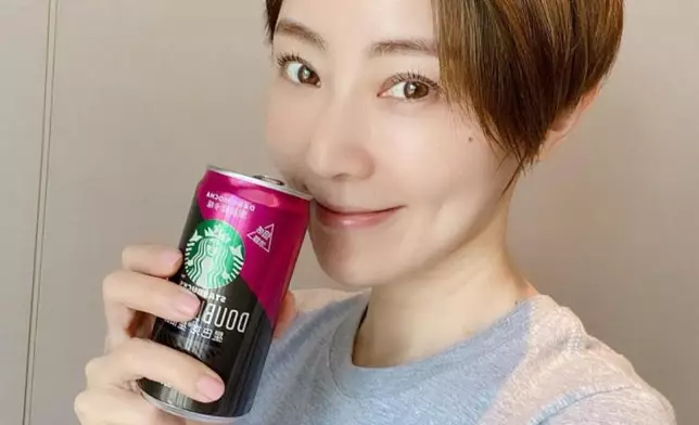 逆齡外表皮膚不見皺紋。