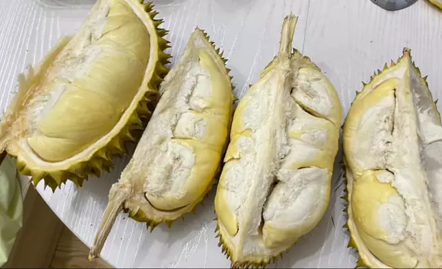 亦有人贈慶，分享超薄殻、多房、多肉榴槤照片