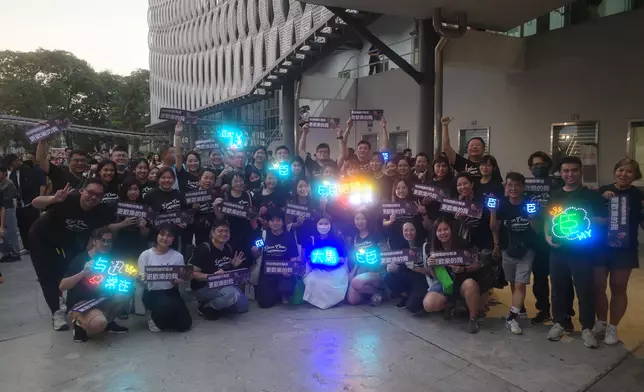 相隔六年才到大馬開唱，門票於開賣時一早秒殺。據知最後門票更被炒高30倍，破晒紀錄。