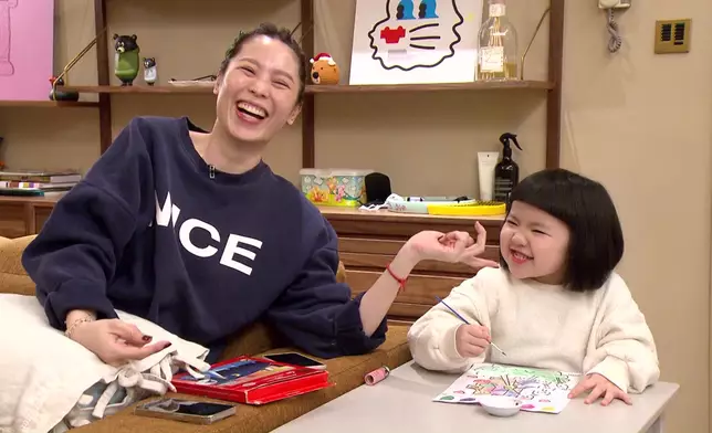 神反應亦令媽咪及攝製隊笑破肚皮。