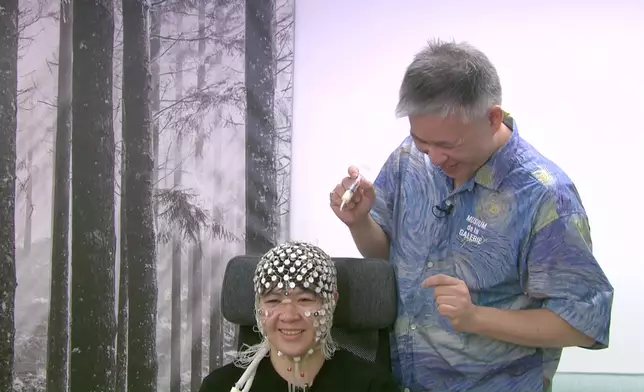 余啟程從事發夢研究工作已長達二十多年，佢仲話呢條研究路好孤獨。