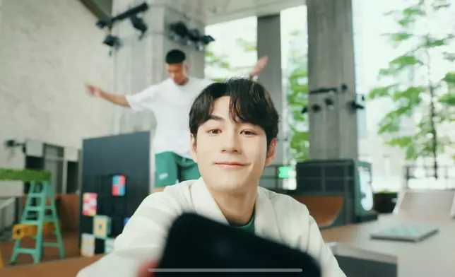 Jeffrey指拍攝當天可謂寓工作於娛樂。