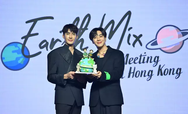 Earth與Mix相識10周年成了今次粉絲見面會的主題。