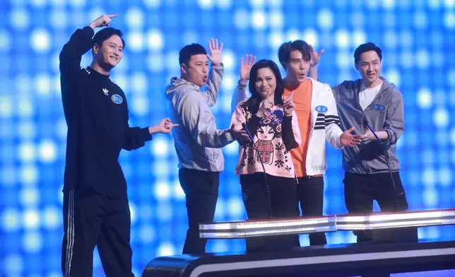 「Fan Churk」隊成員有謝東閔（左起）、杜大偉、樊亦敏、陳浚霆和朱滙林。
