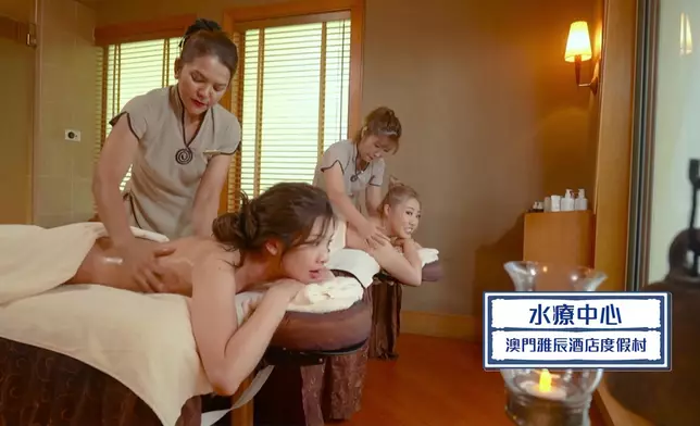 Mayanne同林秀怡大歎澳葡式水果葡萄酒療程Spa，佢哋個樣享受到呢。