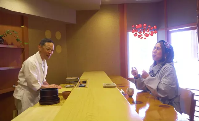 Lesley真人示範咩叫好味到震。