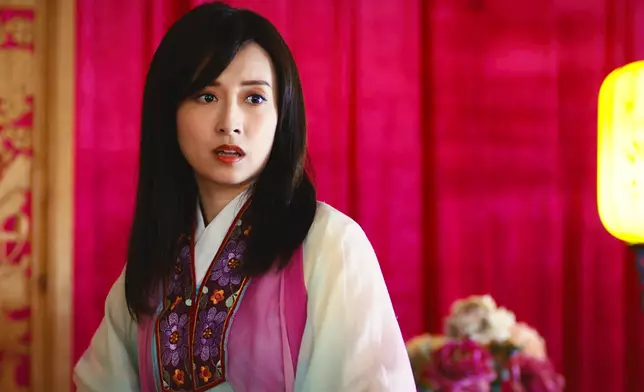 嘉欣劇中造型多變，而且每個Look都好有新鮮感。