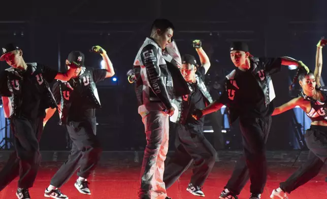 NICK身兼演唱會創意總監、視覺統籌、造型與舞台設計等多職