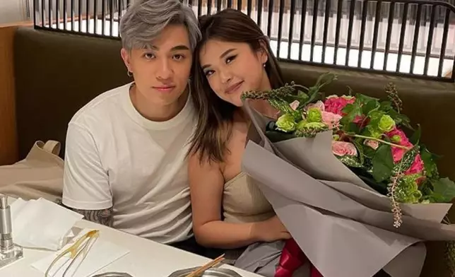 二人不時在網上放閃。