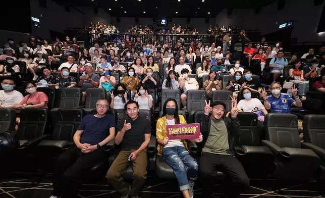 為回饋觀眾的支持，電影公司正籌備於第二周的謝票埸。