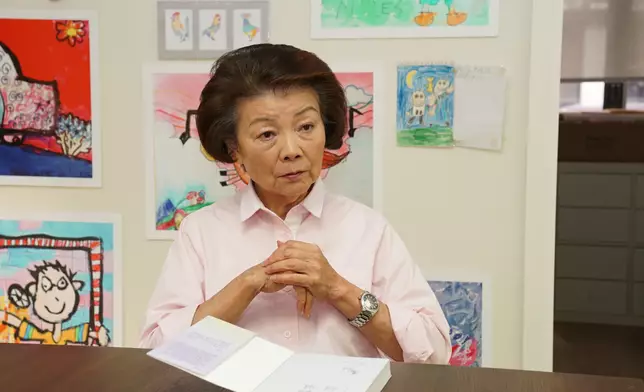 圖片說明 :　梁劉柔芬藉著63個小故事，與讀者溝通及分享經驗。