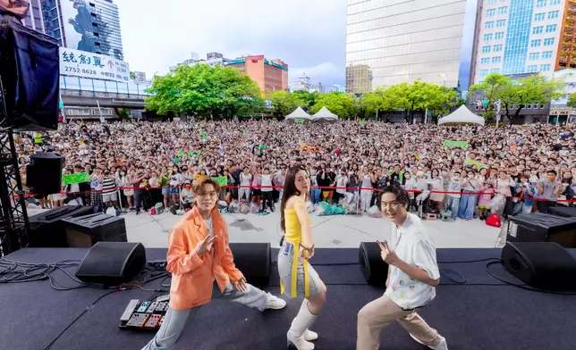 台灣人氣樂團告五人7月2日舉行《帶你飛》台北簽唱會。（相信音樂提供）